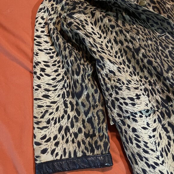 coat - Picture 5 of 11